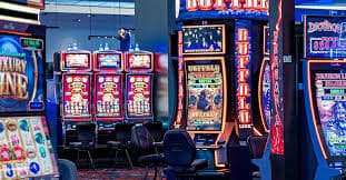 Pretty Gaming baccarat card display and history